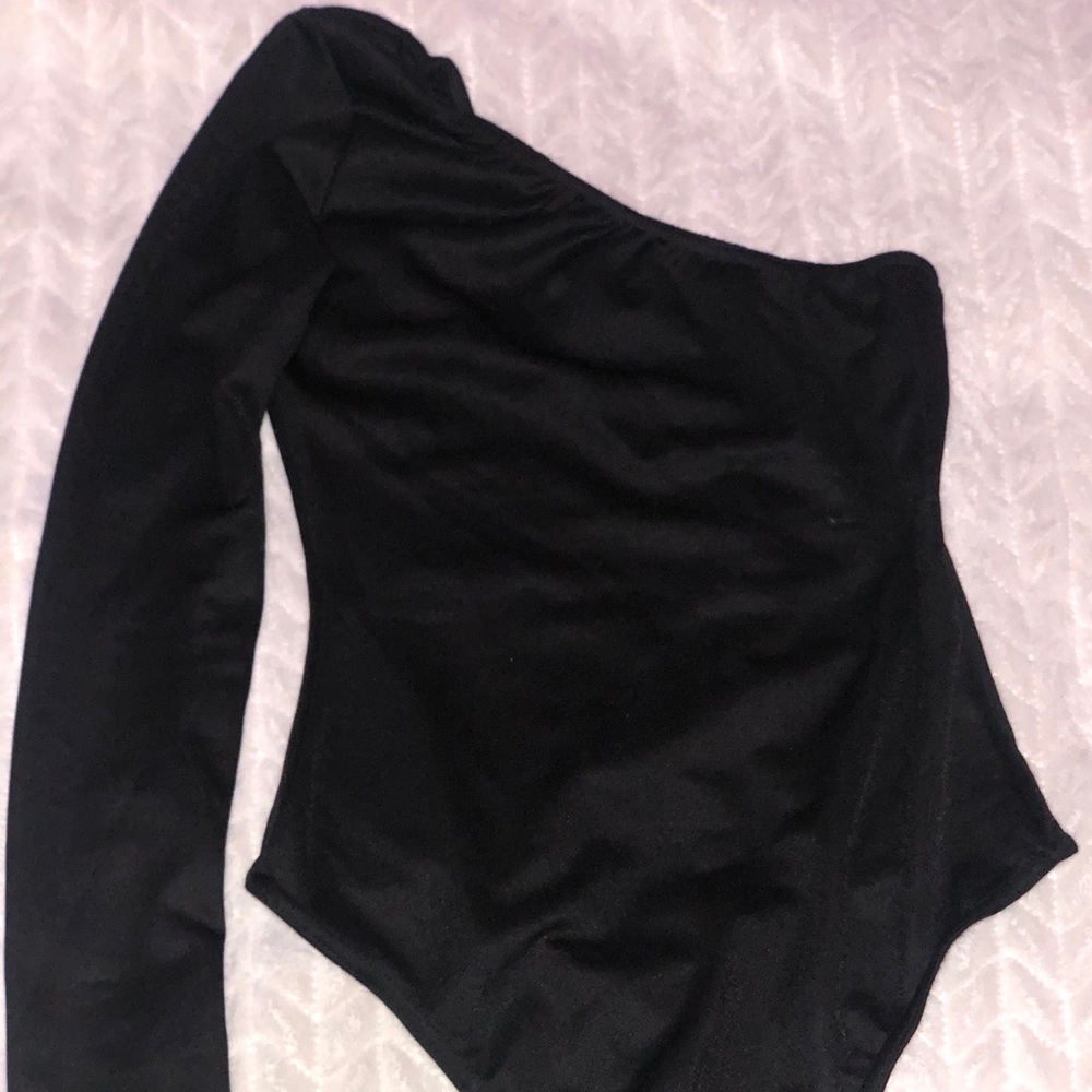 Black one sleeve bodysuit